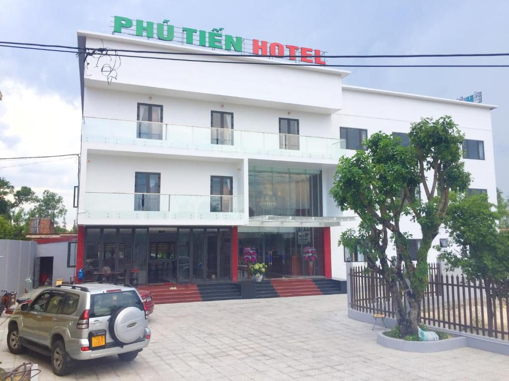Phu Tien Hotel image 0