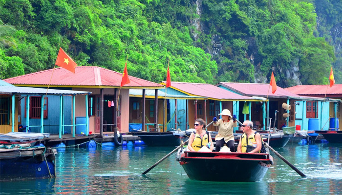 Du lịch Làng chài cửa vạn Quảng Ninh, kinh nghiệm khám phá