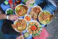 TRẢI NGHIỆM FOOD TOUR HÀ NỘI NHƯ NGƯỜI BẢN ĐỊA