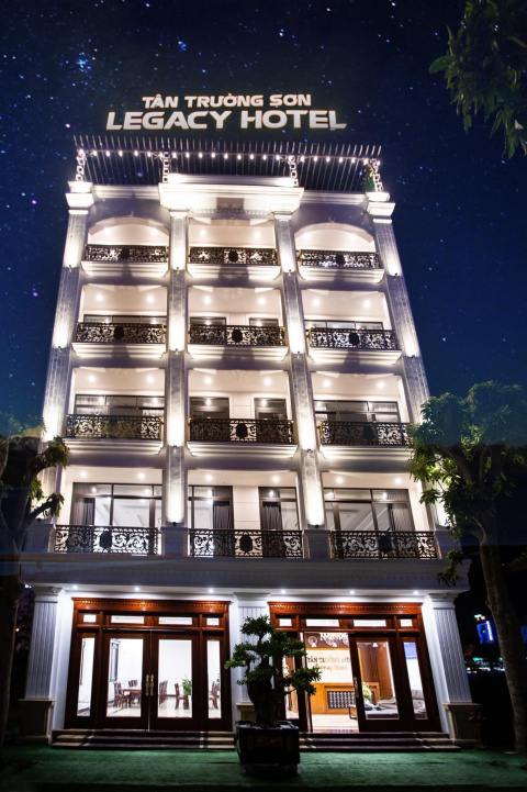 Khách sạn Tân Trường Sơn