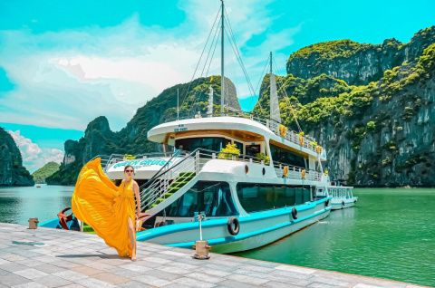 Queen Cruises Hạ Long (đi trong ngày)