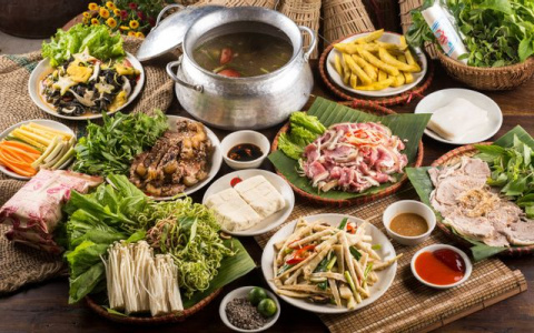 Dạo vòng quanh con phố Thái Thịnh khám phá địa điểm ăn chơi
